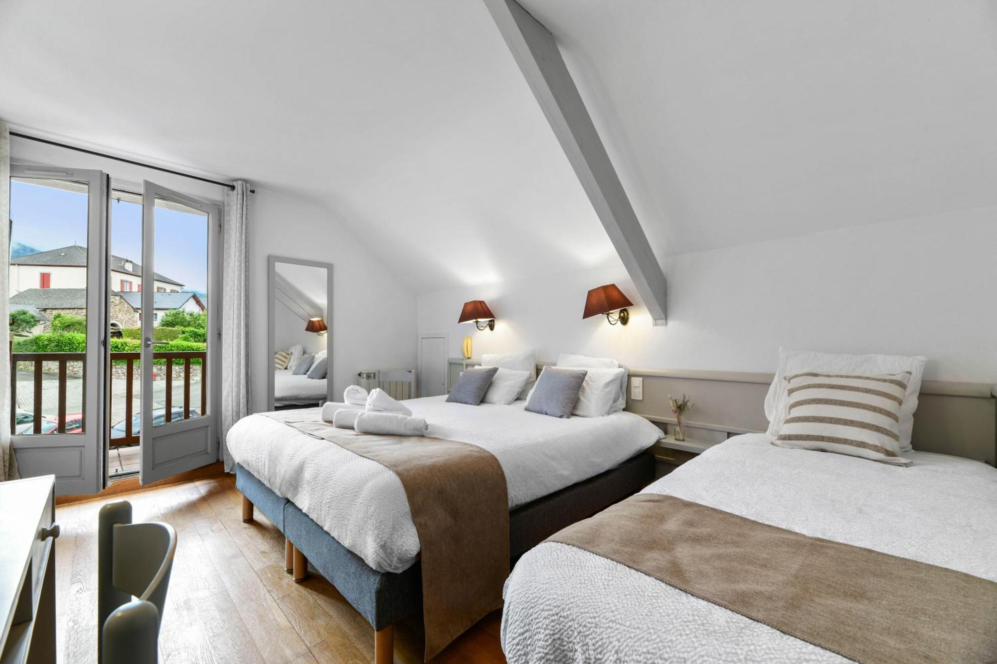 Logis Hotel Etchemaite Larrau Dış mekan fotoğraf