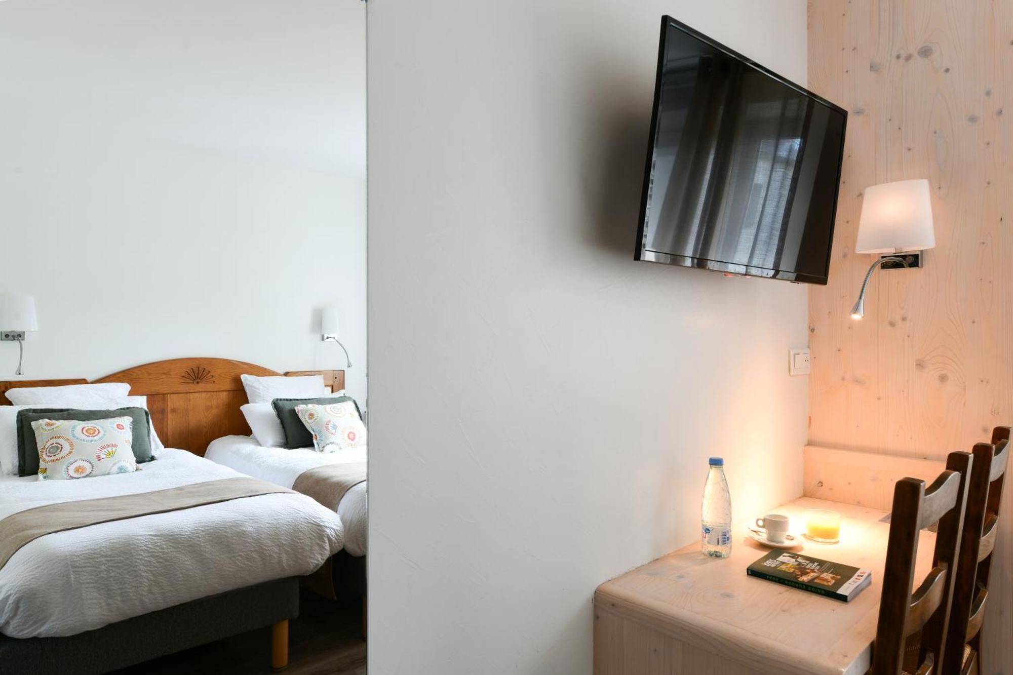 Logis Hotel Etchemaite Larrau Dış mekan fotoğraf