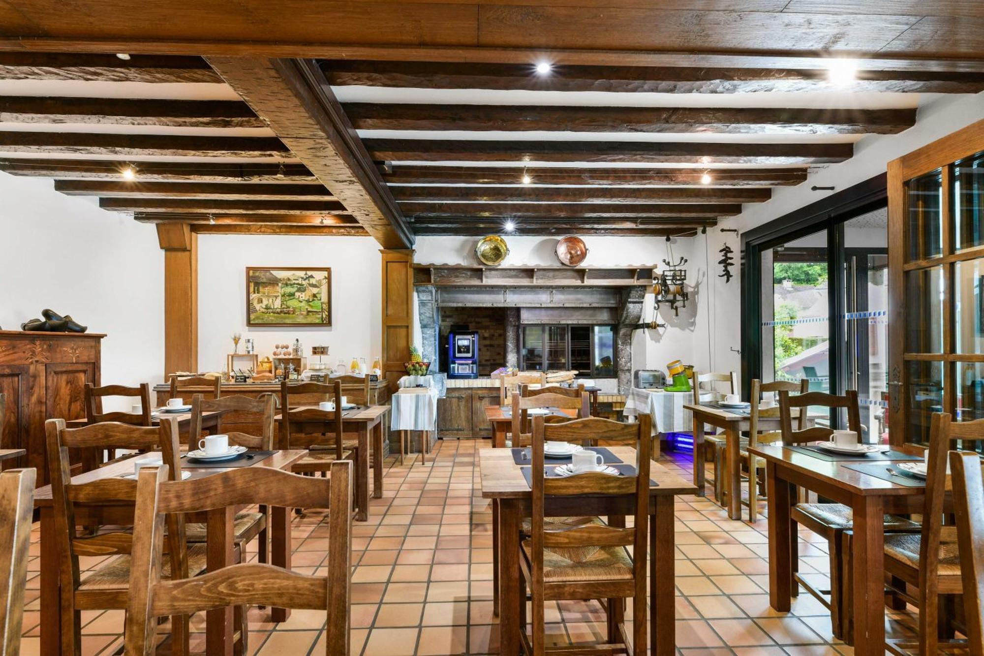 Logis Hotel Etchemaite Larrau Dış mekan fotoğraf