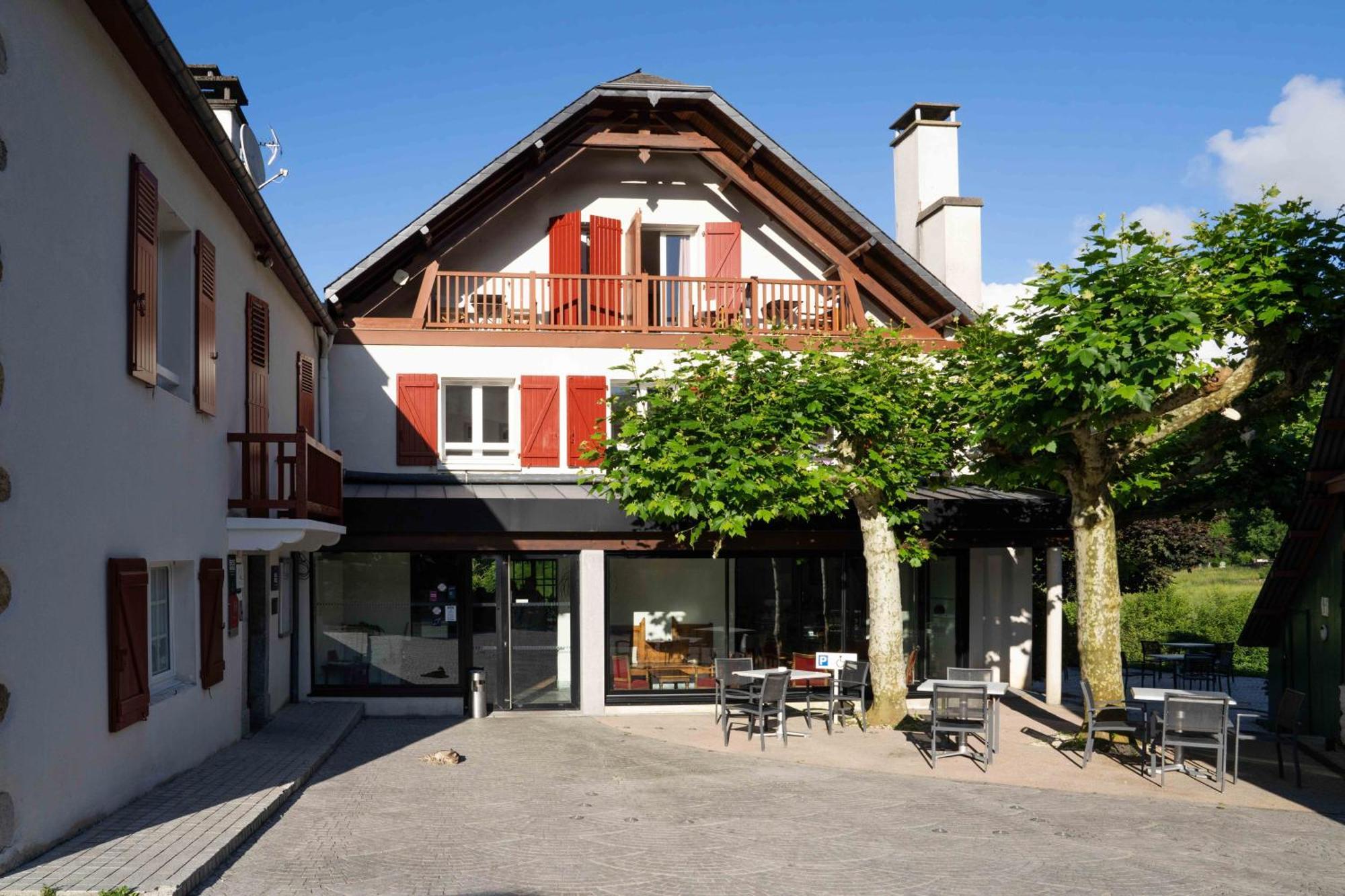 Logis Hotel Etchemaite Larrau Dış mekan fotoğraf