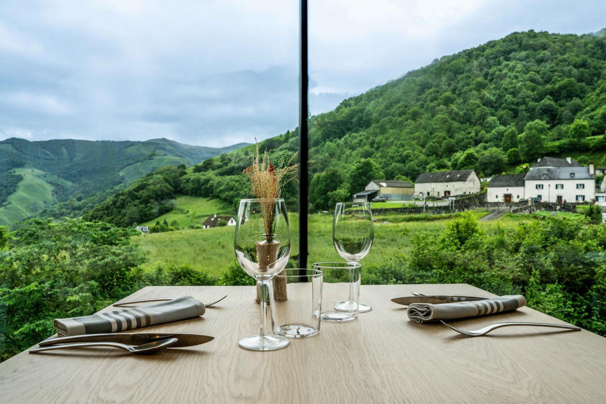 Logis Hotel Etchemaite Larrau Dış mekan fotoğraf