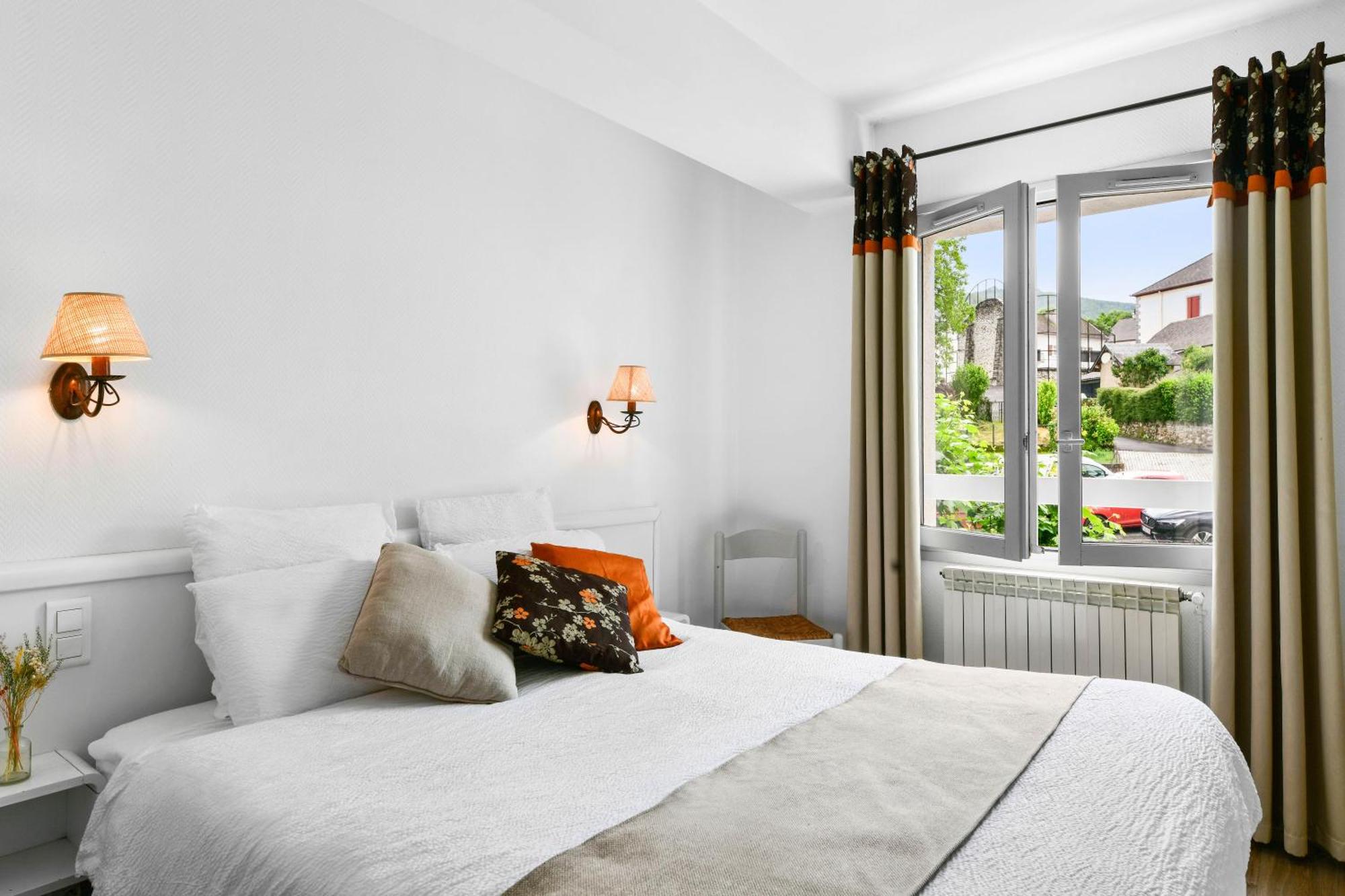 Logis Hotel Etchemaite Larrau Dış mekan fotoğraf